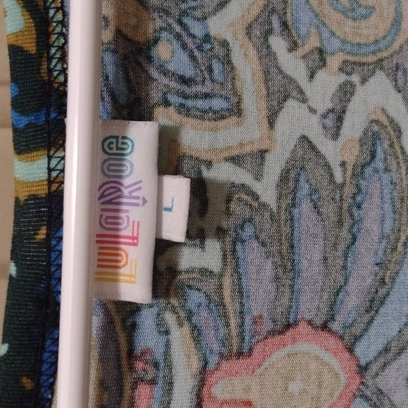 LULAROE Dress ๐ - Picture 3 of 4